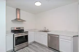 303 Chaseville St, Pensacola, FL 32507 - Photo 7