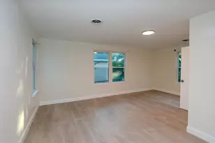 303 Chaseville St, Pensacola, FL 32507 - Photo 31