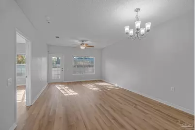 5870 Spanish Trail #Unit E, Pensacola, FL 32504 - Photo 9