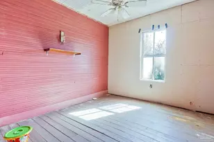 426 Front St, Century, FL 32535 - Photo 27