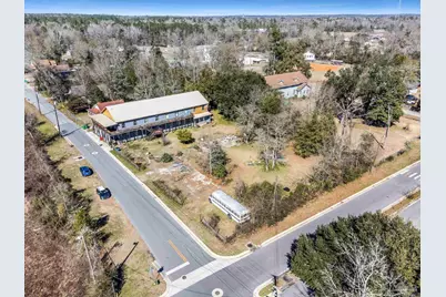 426 Front St, Century, FL 32535 - Photo 17