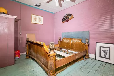 426 Front St, Century, FL 32535 - Photo 35