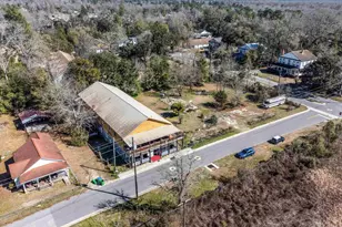 426 Front St, Century, FL 32535 - Photo 19