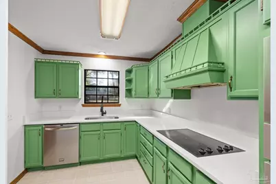 6304 White Oak Dr, Pensacola, FL 32503 - Photo 17