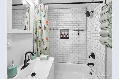 222 Henry St, Pensacola, FL 32507 - Photo 13
