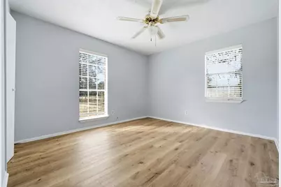 6430 W 9 Mile Rd, Pensacola, FL 32526 - Photo 17