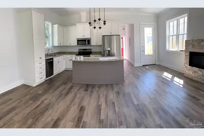 605 S N St, Pensacola, FL 32502 - Photo 3