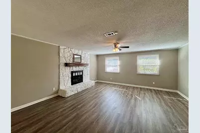 2912 Breckenridge Dr, Pensacola, FL 32526 - Photo 7