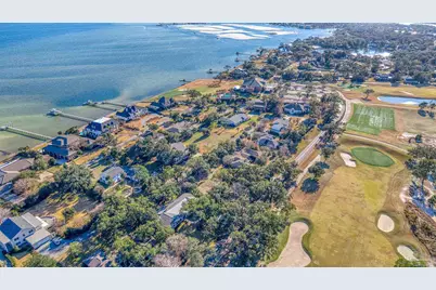 1009 Harbourview Cir, Pensacola, FL 32507 - Photo 3