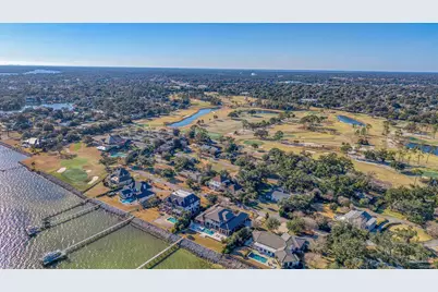 1009 Harbourview Cir, Pensacola, FL 32507 - Photo 31