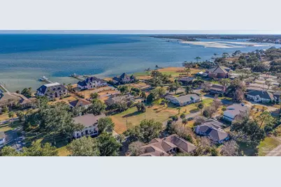 1009 Harbourview Cir, Pensacola, FL 32507 - Photo 13