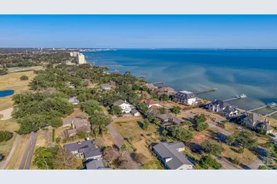 1009 Harbourview Cir, Pensacola, FL 32507 - Photo 21