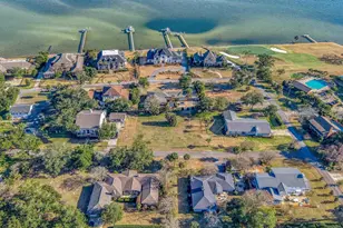 1009 Harbourview Cir, Pensacola, FL 32507 - Photo 1