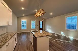 1006 N D St, Pensacola, FL 32501 - Photo 9