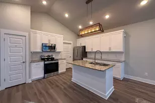 1006 N D St, Pensacola, FL 32501 - Photo 11