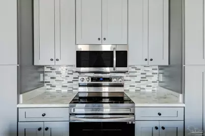 1409 Madelyn Woods Dr, Pensacola, FL 32506 - Photo 11