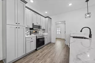 1409 Madelyn Woods Dr, Pensacola, FL 32506 - Photo 17