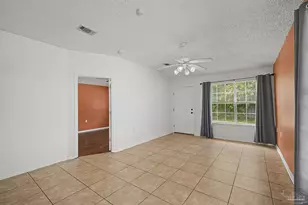 810 Hanover Dr, Pensacola, FL 32526 - Photo 9