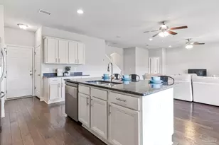 8016 Woodbrook Rd, Pensacola, FL 32526 - Photo 9