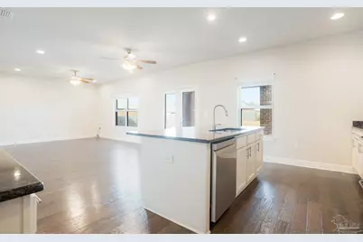 8016 Woodbrook Rd, Pensacola, FL 32526 - Photo 11