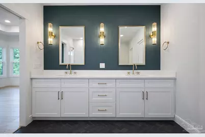 606 E Leonard St, Pensacola, FL 32503 - Photo 9