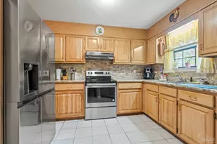 6136 Arnies Way, Milton, FL 32570 - Photo 5