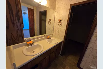 5833 Princeton Dr, Pensacola, FL 32526 - Photo 11