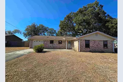 5833 Princeton Dr, Pensacola, FL 32526 - Photo 1
