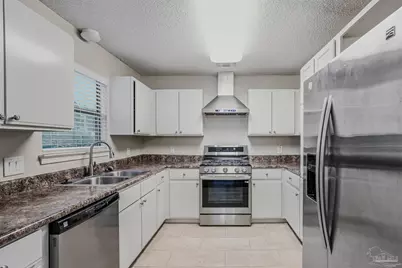4785 Tami Ln, Pensacola, FL 32526 - Photo 11