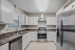 4785 Tami Ln, Pensacola, FL 32526 - Photo 11