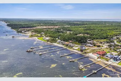 1551 Winding Shore Dr, Gulf Breeze, FL 32563 - Photo 1