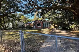 3914 W Gadsden St, Pensacola, FL 32505 - Photo 3