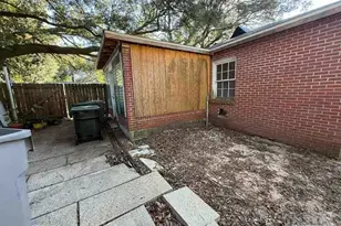 3914 W Gadsden St, Pensacola, FL 32505 - Photo 9