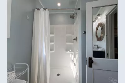 107 D St, Pensacola, FL 32502 - Photo 43