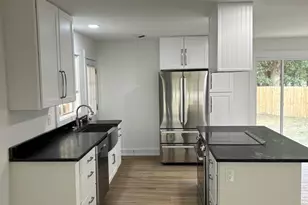 3600 Forest Glen Dr, Pensacola, FL 32504 - Photo 5