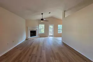 6204 Pomeral Summit, Milton, FL 32570 - Photo 5