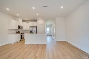 2495 Cliff Hollow Circle, Gulf Breeze, FL 32563 - Photo 3