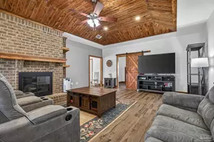 2248 Wallace Lake Rd, Pace, FL 32571 - Photo 7