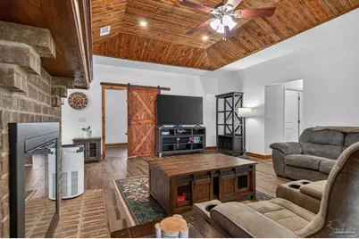 2248 Wallace Lake Rd, Pace, FL 32571 - Photo 9