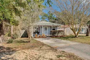 1984 Ambassador Dr, Gulf Breeze, FL 32563 - Photo 1