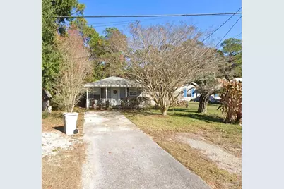 1984 Ambassador Dr, Gulf Breeze, FL 32563 - Photo 1