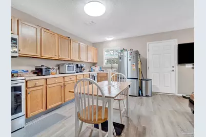 1984 Ambassador Dr, Gulf Breeze, FL 32563 - Photo 9