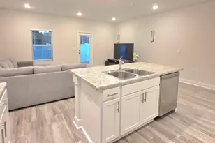 710-B Giese Ln, Pensacola, FL 32506 - Photo 9