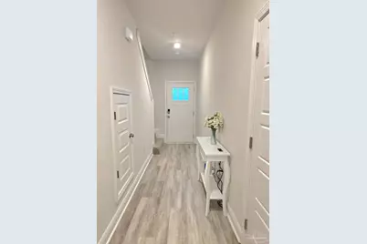 710-B Giese Ln, Pensacola, FL 32506 - Photo 5