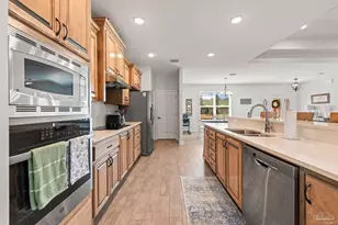 9104 Tara Cir, Milton, FL 32583 - Photo 15