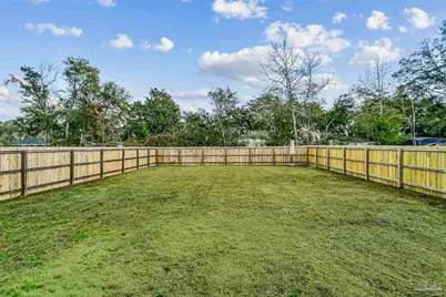 2536 Sutton Place Dr, Cantonment, FL 32533 - Photo 17