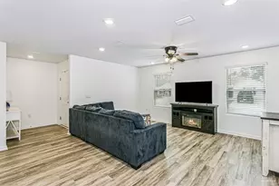 2536 Sutton Pl Dr, Cantonment, FL 32533 - Photo 5