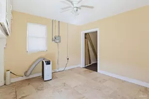 1808 N Reus St, Pensacola, FL 32501 - Photo 29