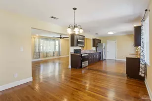 1808 N Reus St, Pensacola, FL 32501 - Photo 9