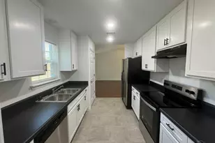 5396 Spruce St, Gulf Breeze, FL 32563 - Photo 9